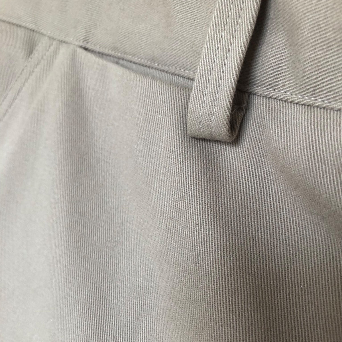 Straight legged trousers in cream cotton twill