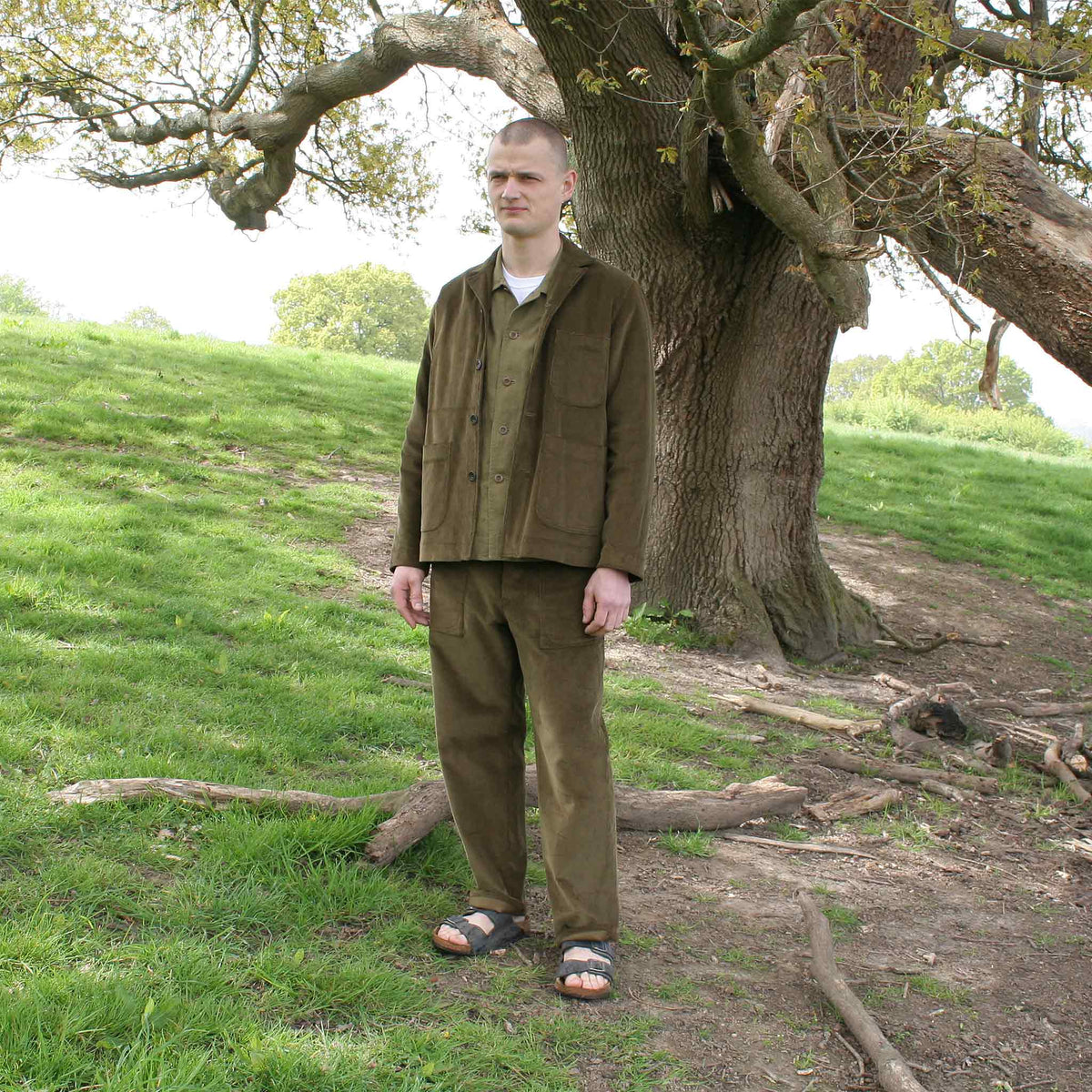 The side button trouser Olive cord