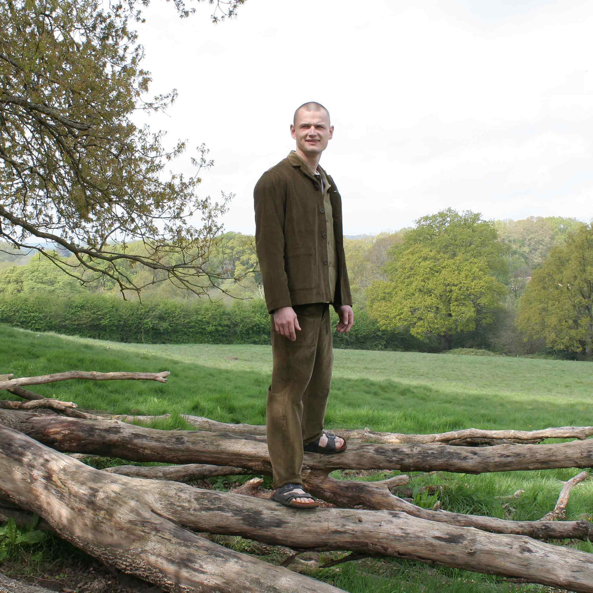 The side button trouser Olive cord
