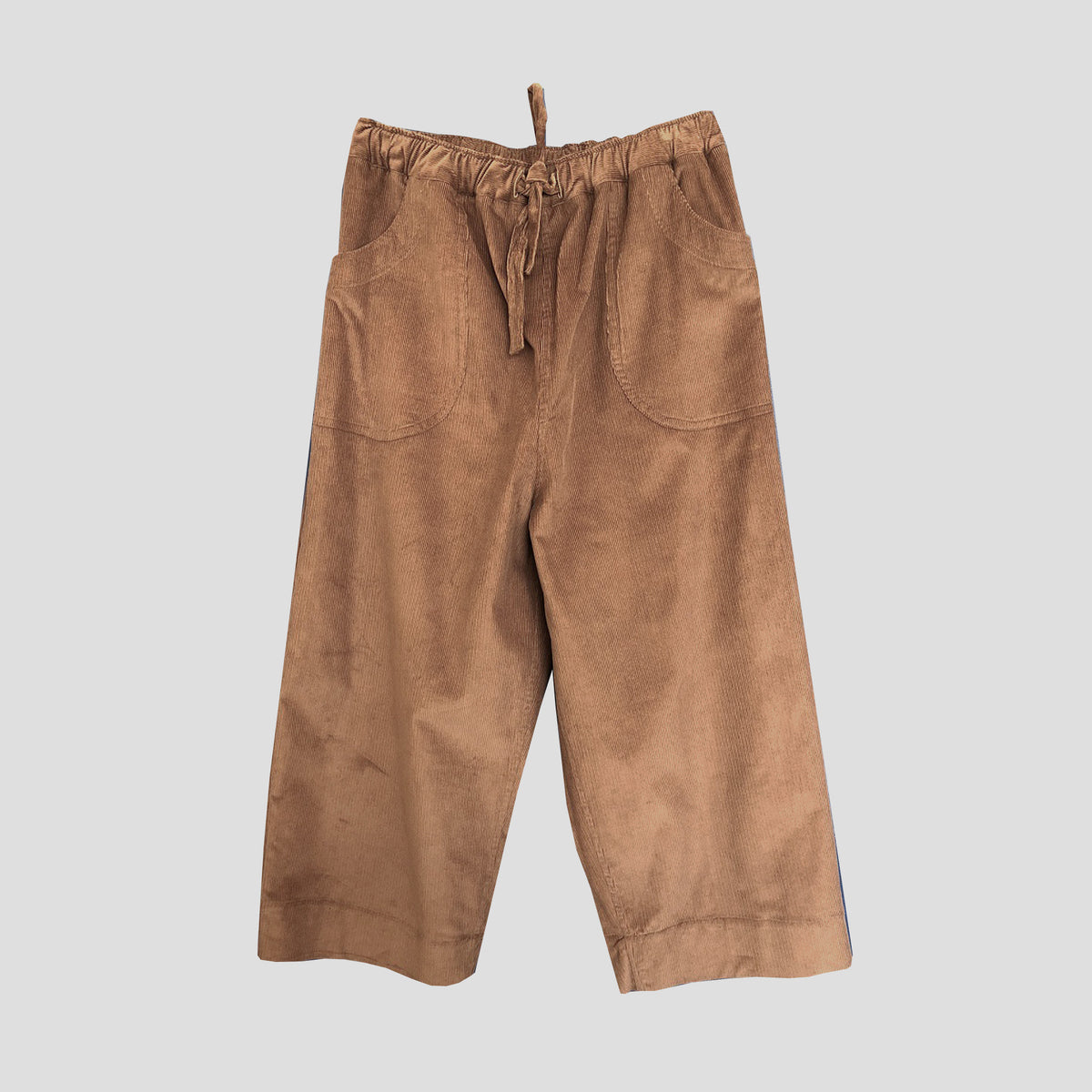 Everyday trouser in soft chestnut cord
