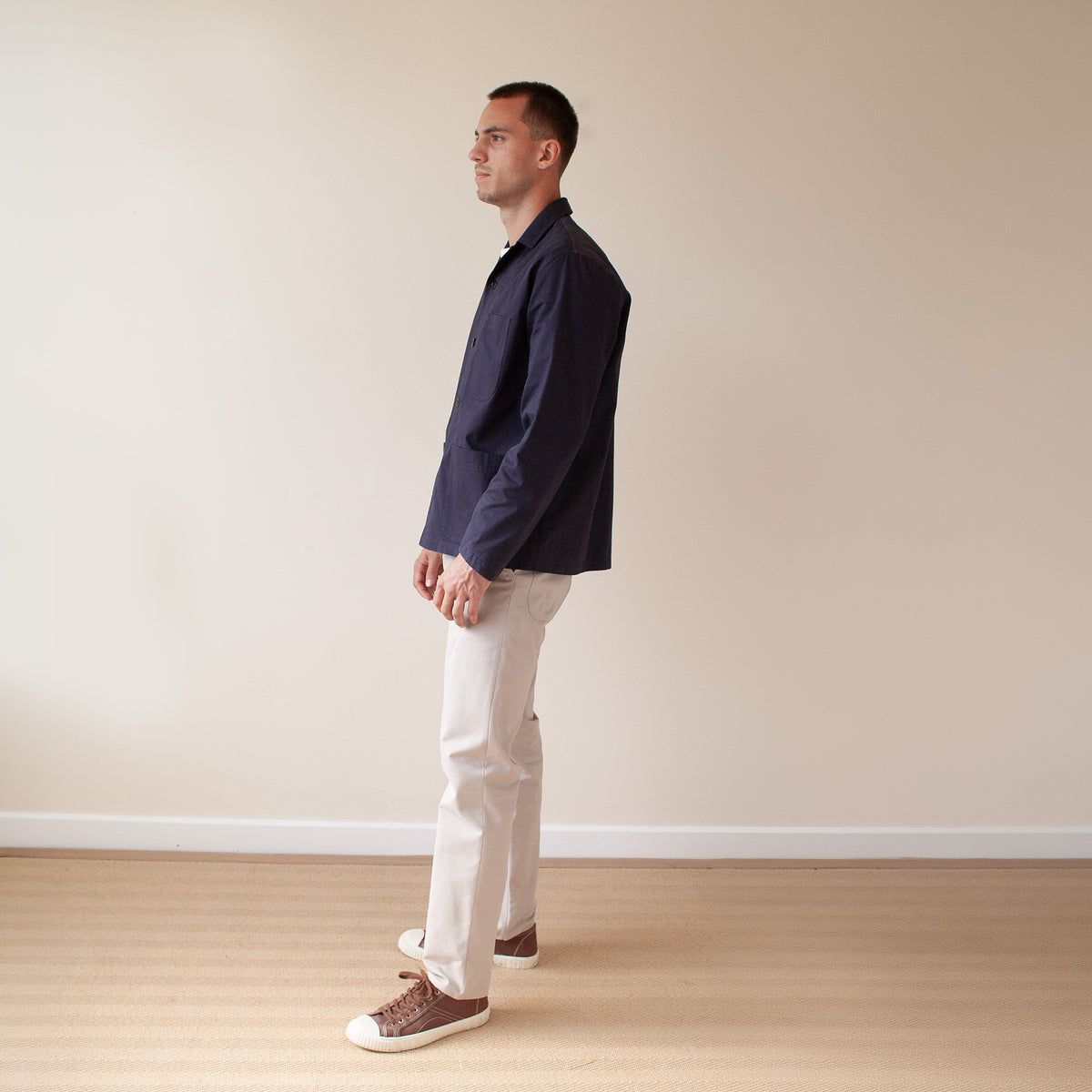 Straight legged trousers in cream cotton twill