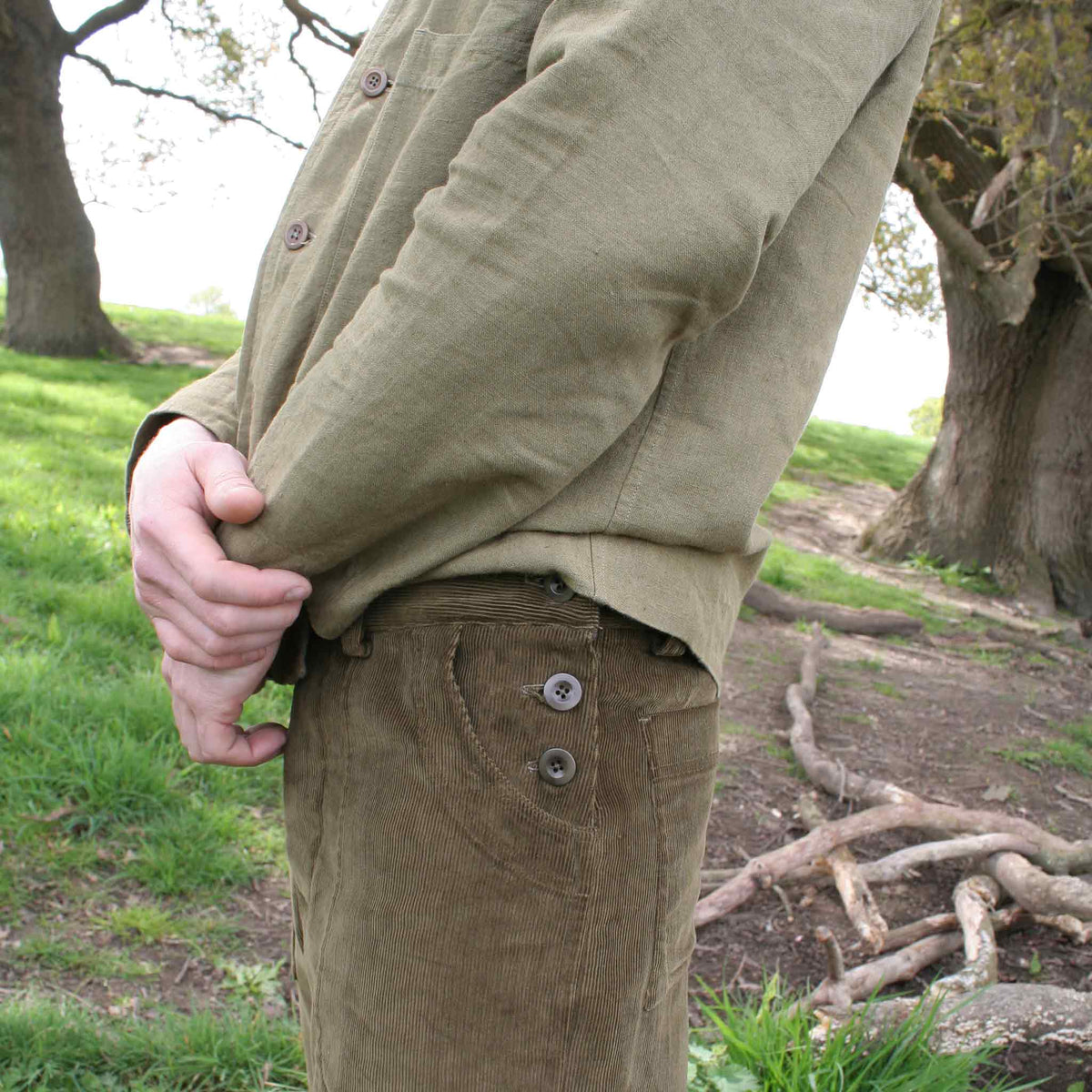 The side button trouser Olive cord
