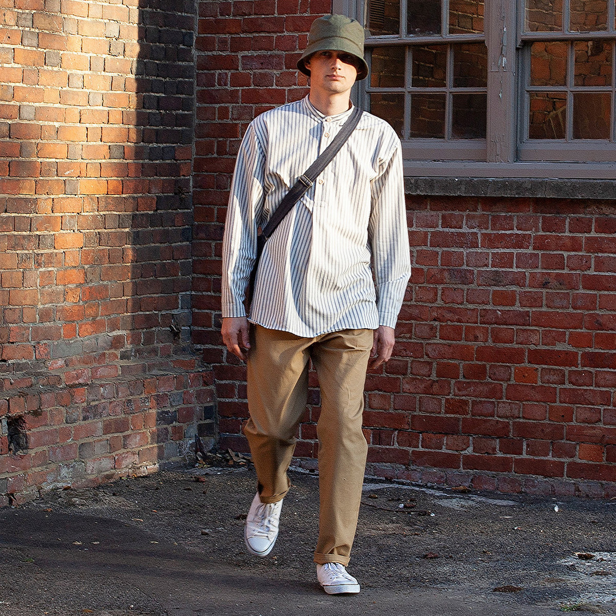 Straight trousers in tan cotton canvas