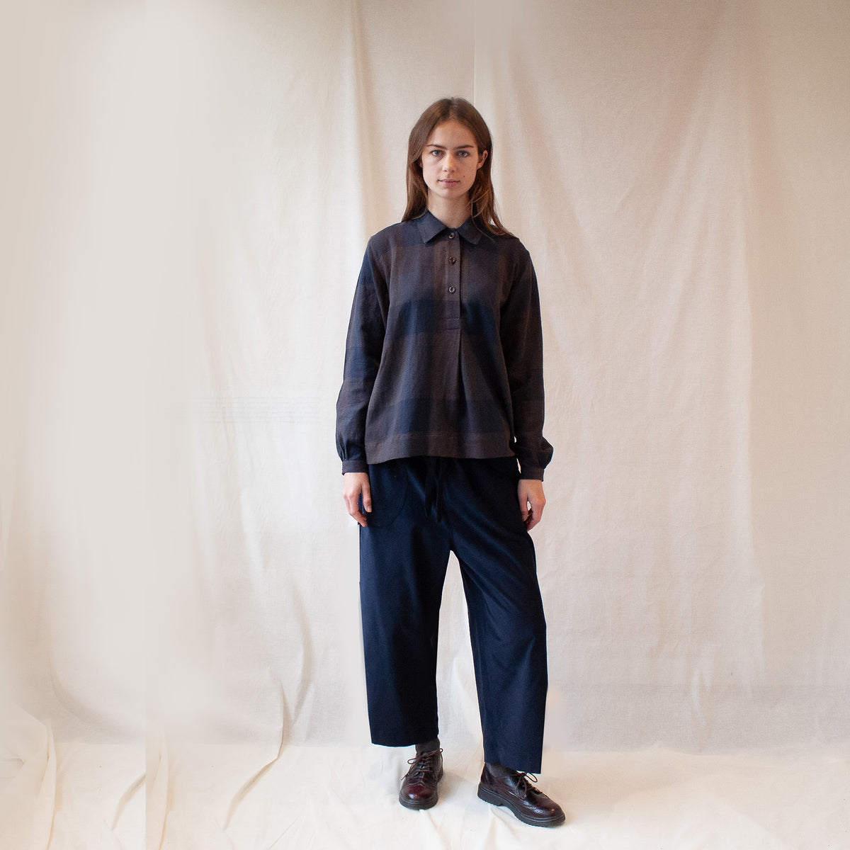 Everyday trouser in soft navy cord