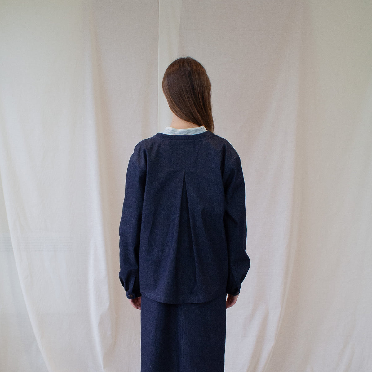 Pocketed overshirt in navy denim