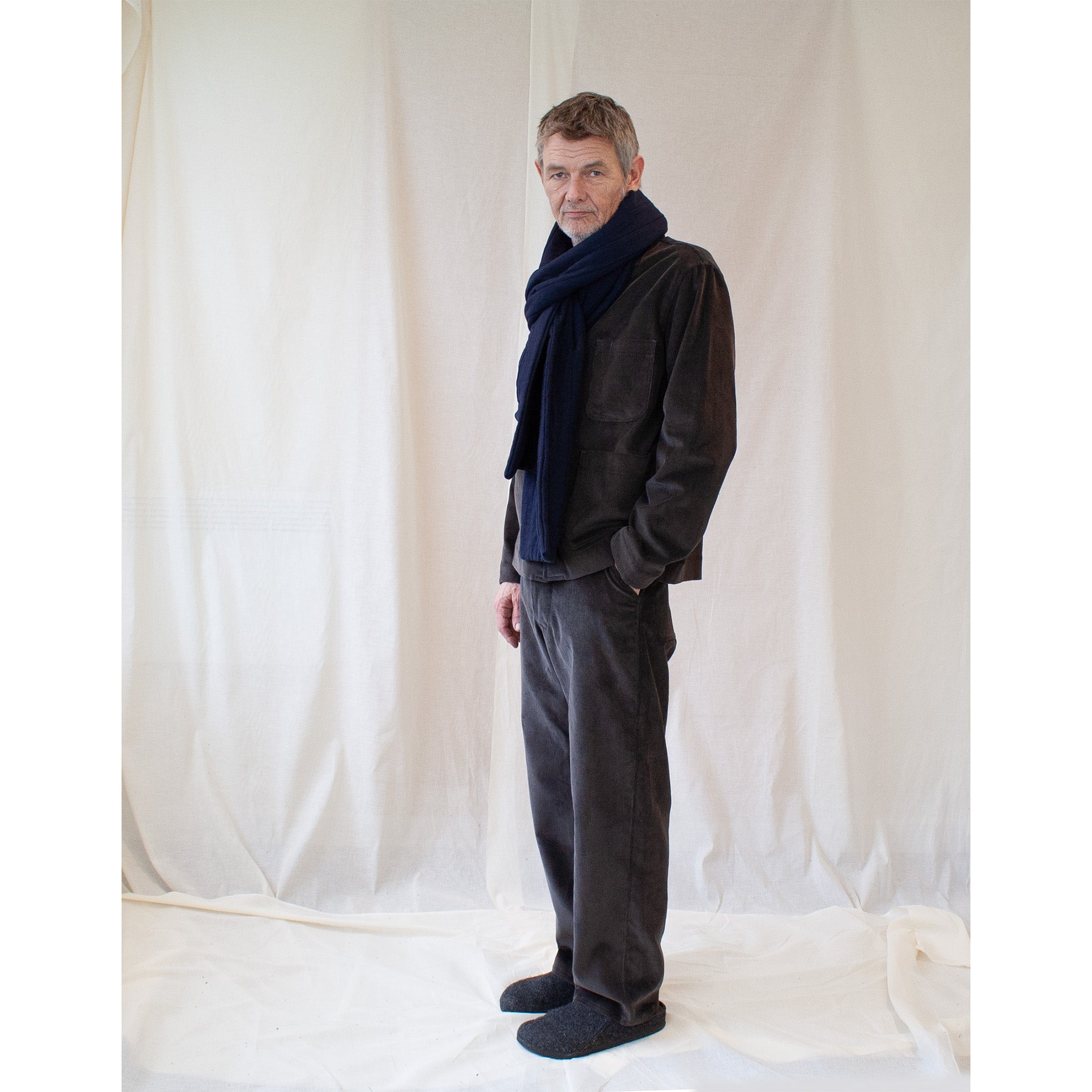 The everyday trouser warm grey cord