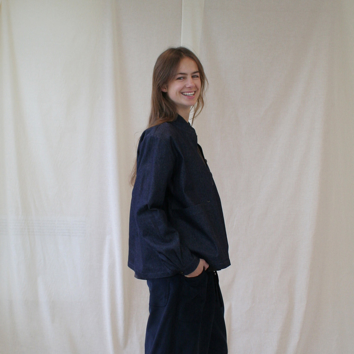 Pocketed overshirt in navy denim