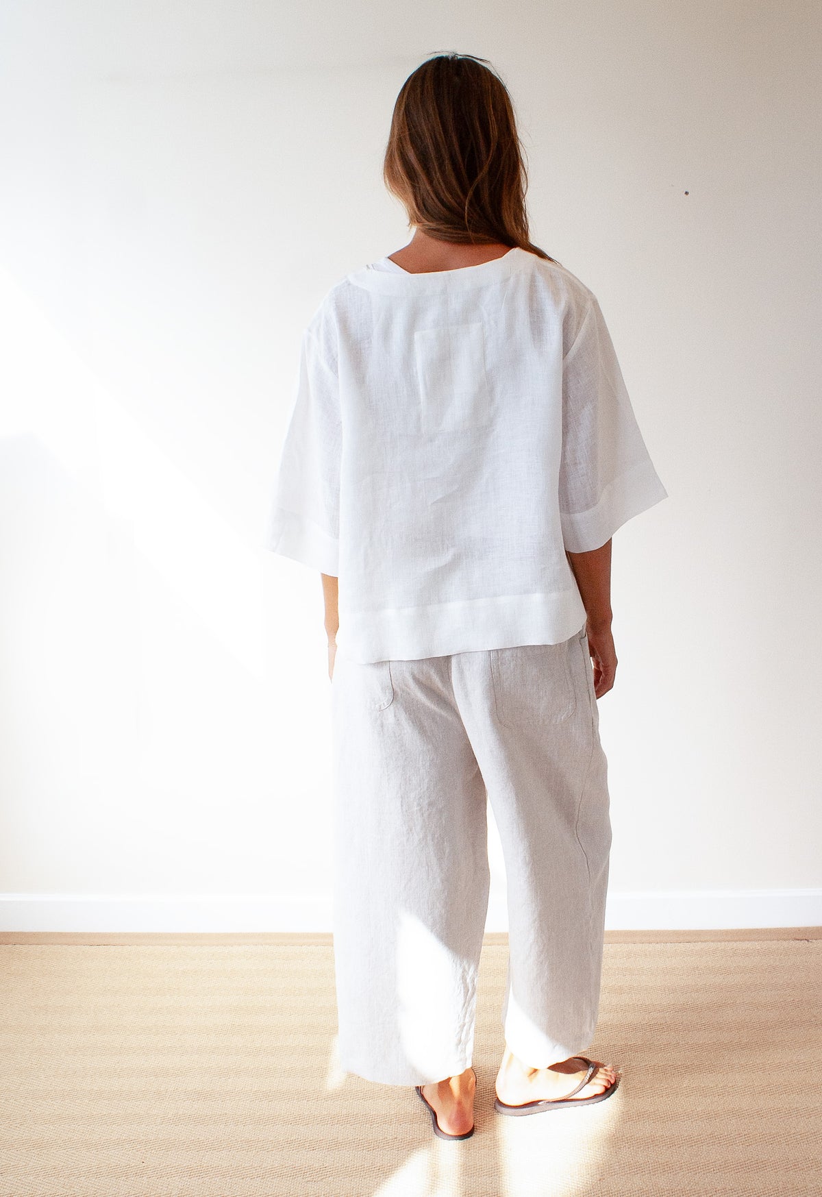Everyday trousers in oatmeal linen