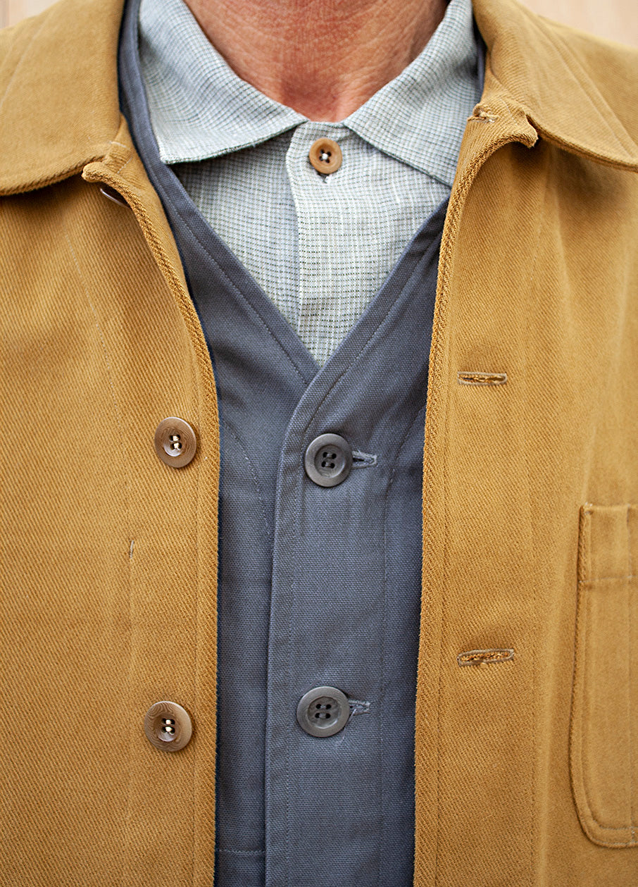 Traditional chore jacket in organic cotton twill -Mustard