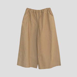 Elastic waisted trouser in soft tan cotton canvas